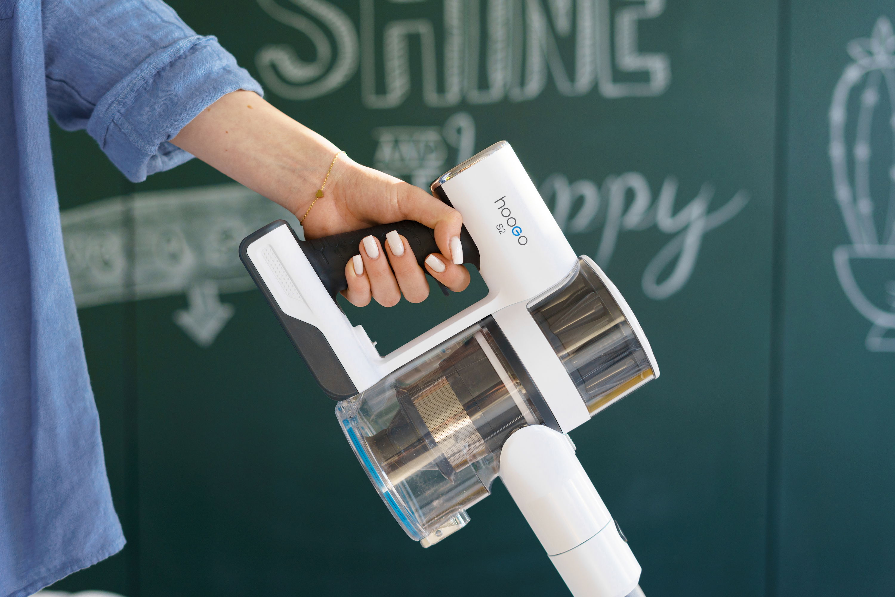 Ergonomischer gummierter Handgriff für ein komfortables Saugen Ergonomischer gummierter Handgriff für ein komfortables Saugen